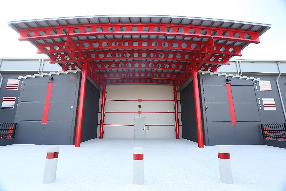 Property exterior: Data Zone Thailand (formerly SUPERNAP Thailand). Historical SUPERNAP-branded entrance of the property now called Data Zone Thailand; current exterior appearance is unverified.