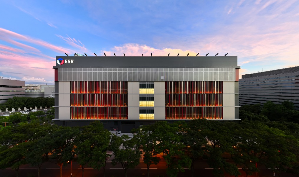 Cosmosquare OS1 exterior, as identified in NTT Facilities' completed-building portfolio; visual suitability not inspected.